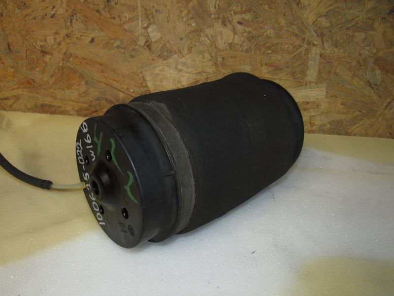 пневмоподушка Mercedes-Benz GL-Класс X166 2014 - фото №1