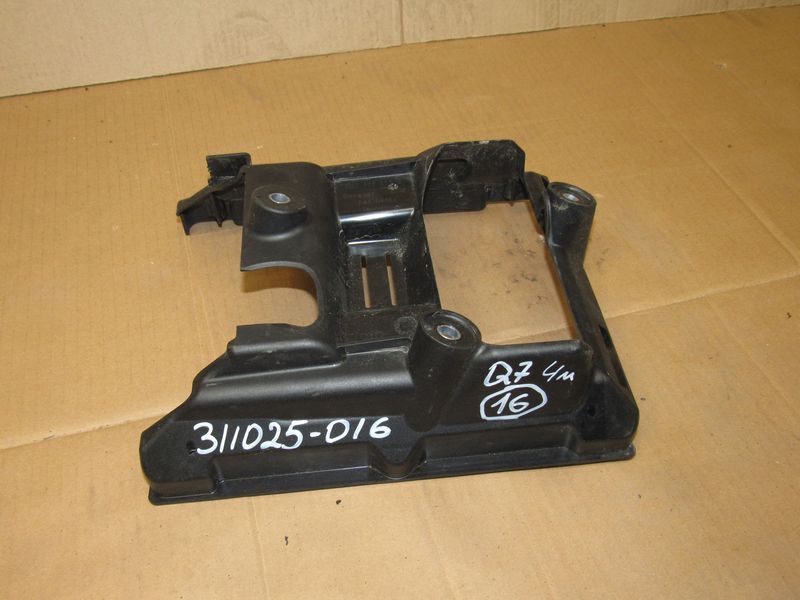 кронштейн блока управления Audi Q7 4M 2016, 3.0 л., дизель, 4M0907650B - фото №1