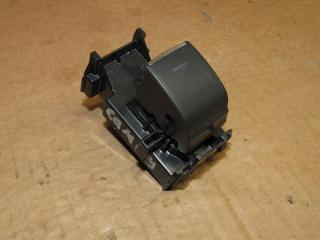 кнопка стеклоподъемника двери задней левой Toyota Camry 9 поколение XV70 2022