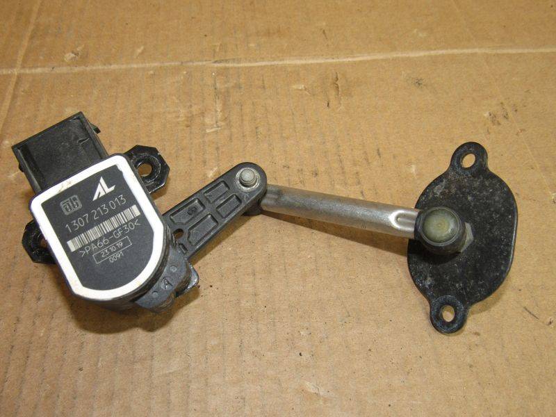 датчик дорожного просвета Alfa Romeo Stelvio 1 поколение 2019, 1307213013 - фото №1