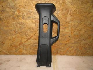 обшивка стойки центральной правой Jeep Wrangler 4 поколение 2019, 2.2 л., дизель