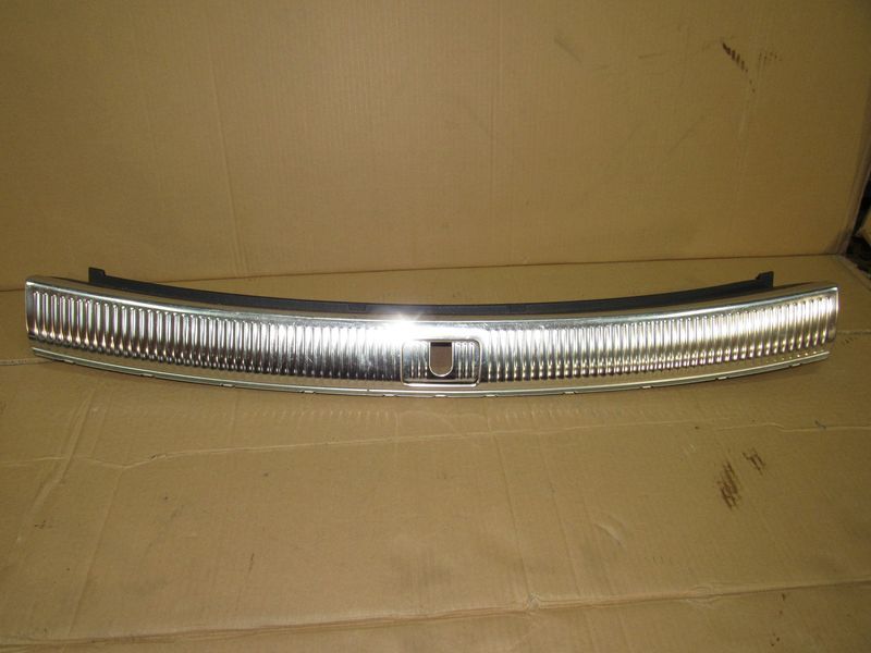 накладка внутренняя на заднюю панель кузова Audi Q5 FY 2019, 2.0 л., дизель, 80A864483F - фото №1