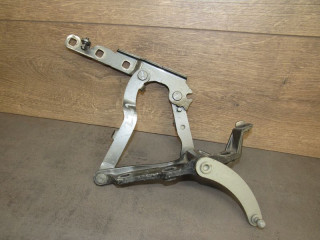 петля капота левая Mercedes-Benz S-Класс W221 2007, A2218800328