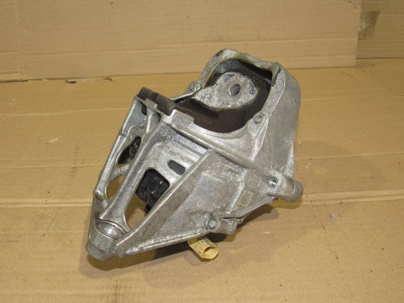 подушка крепления двигателя Audi Q5 FY 2019, 2.0 л., дизель, 4M0199371M - фото №1