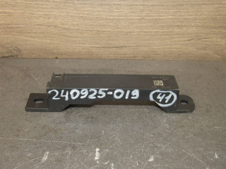 Антенна системы комфортного доступа Mercedes-Benz GLE V167 [рестайлинг] 2024, 2.0 л., дизель, A1679050901