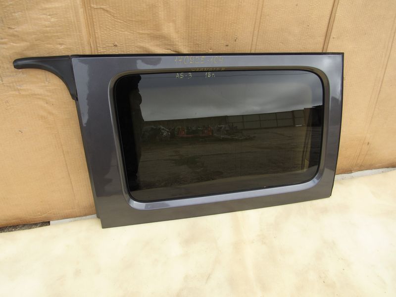 стекло кузовное боковое левое Jeep Wrangler 4 поколение 2018, 2.0 л., бензин - фото №1