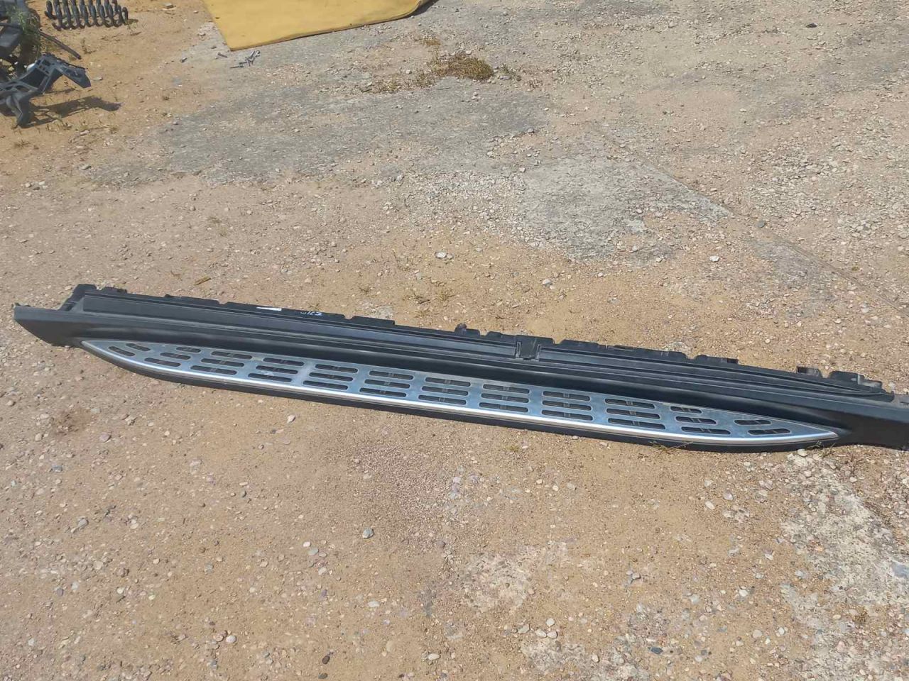 подножка Mercedes-Benz GLE V167 2021, A1676981701 - фото №1