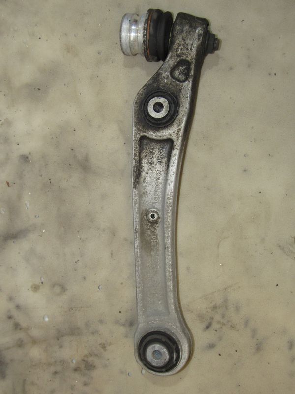 рычаг передний левый Audi Q7 4M 2017, 4M0407155D - фото №1