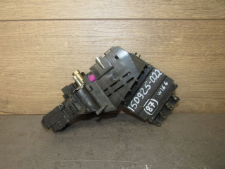 блок предохранителей Mercedes-Benz GL-Класс X166 2014, A1665402450