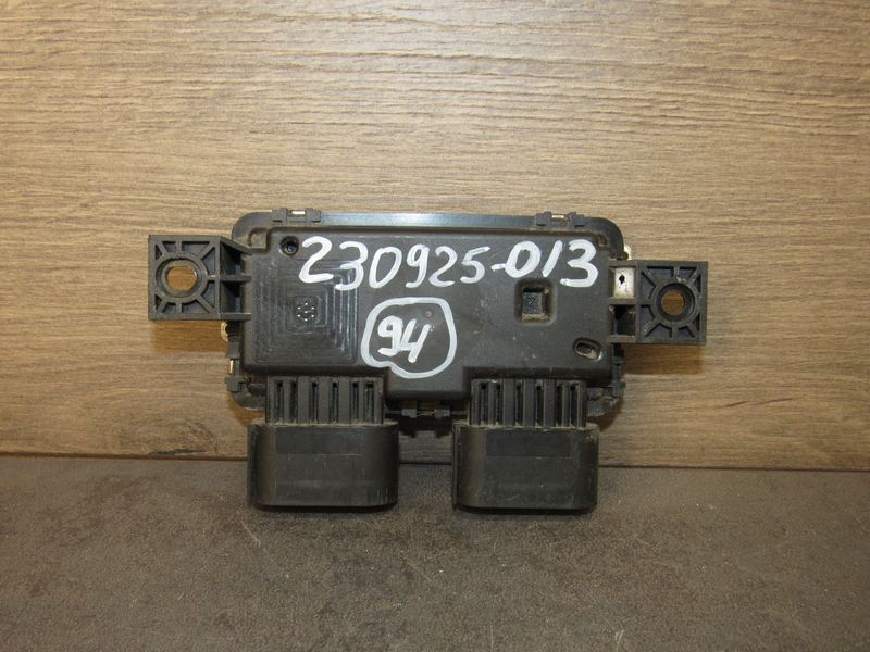 блок управления топливным насосом Mercedes-Benz Sprinter W907/W910 2019, A0009008214 - фото №1