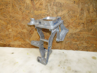 кронштейн педали Porsche Cayenne PO536 [рестайлинг] 2024, 3.0 л., гибрид, 4M1723117H