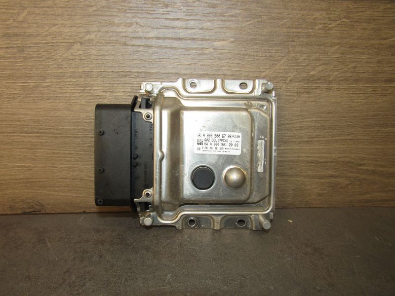 блок управления AdBlue Mercedes-Benz C-Класс W205/S205/C205 2016, A0009006706 - фото №1