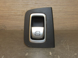 кнопка стеклоподъемника двери задней правой Mercedes-Benz C-Класс W205/S205/C205 2016, A2229052203