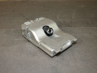 камера переднего обзора Maserati Levante 1 поколение 2018, 670105420