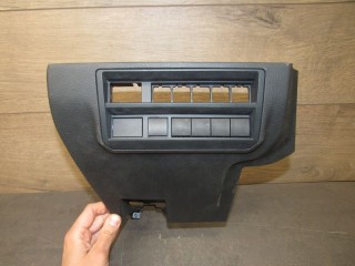 консоль салона Toyota Tundra 3 поколение XK70 2024, 3.5 л., бензин