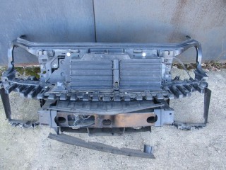 передняя панель крепления облицовки (телевизор) Land Rover Range Rover 4 поколение 2016, 3.0 л., дизель