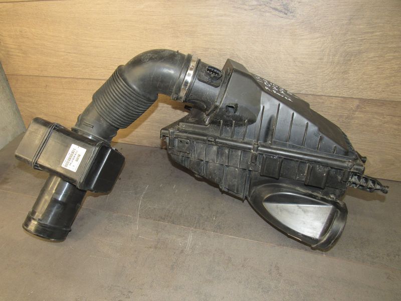 корпус воздушного фильтра Land Rover Range Rover 4 поколение 2016, 3.0 л., дизель, FPLA-9C619-CC - фото №1