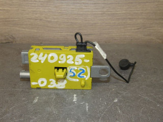 усилитель антенны Land Rover Range Rover 4 поколение 2016, BJ32-19G255-BA