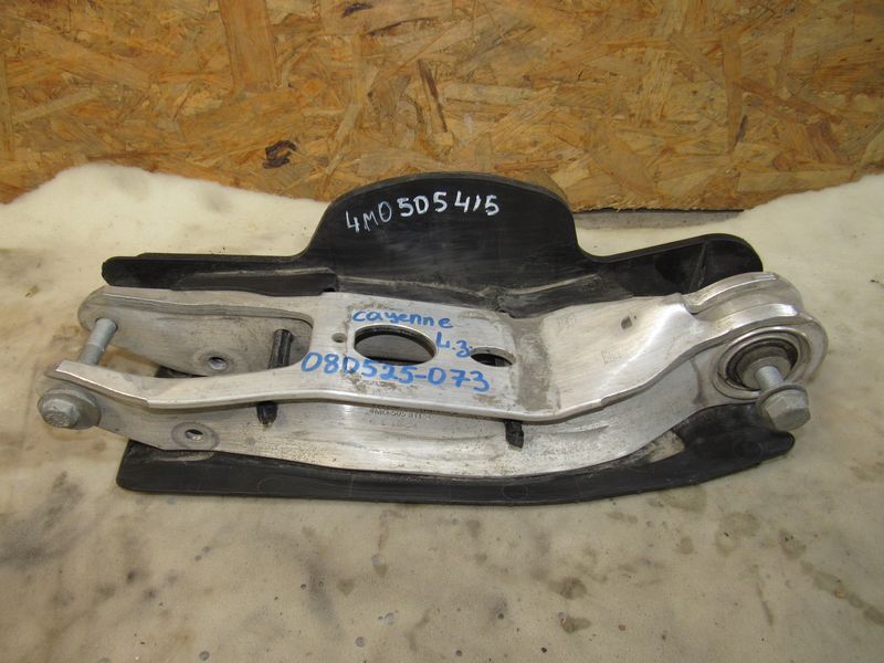 рычаг задний левый Porsche Cayenne PO536 2024, 3.0 л., гибрид, 4M0505311J - фото №1
