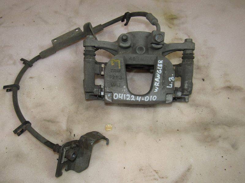 суппорт задний левый Jeep Wrangler 4 поколение 2022, 2.0 л., бензин - фото №1