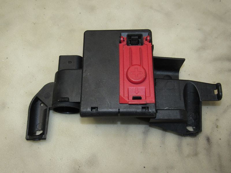 плюсовой провод аккумулятора Porsche Cayenne PO536 2024, 3.0 л., гибрид, 4M0941823B - фото №1