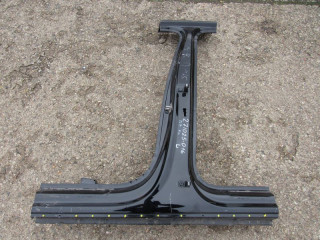 Стойка кузовная центральная левая Audi Q7 4M 2016, 3.0 л., дизель