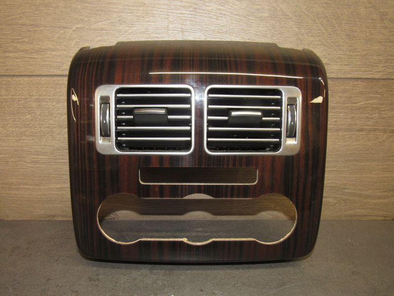 дефлектор обдува салона Land Rover Range Rover 4 поколение 2016 - фото №1