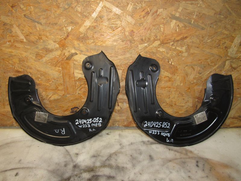 защитный кожух тормозного механизма Mercedes-Benz S-Класс W223 2021, 4.0 л., дизель, A2234211600, A2234211500 - фото №1