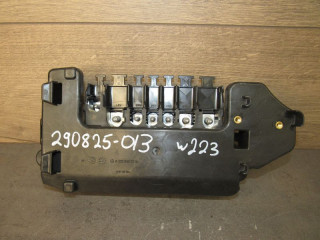 блок предохранителей Mercedes-Benz S-Класс W223 2021, 4.0 л., дизель, A2235457200