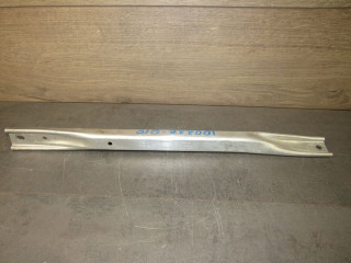 распорка кузова Audi A4 B9 [рестайлинг] 2021, 8W0805645B