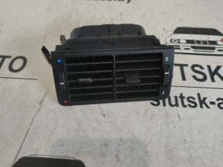 дефлектор обдува салона BMW 7 серия E38 [рестайлинг] E38 2000, 2.8 л., бензин, серебристый, седан, задний привод, правый руль