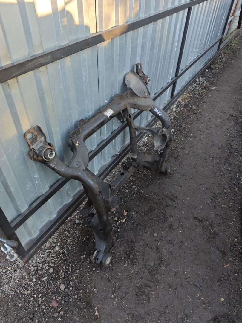 балка подвески передняя (подрамник) Mercedes-Benz GL-Класс X164 W164 2008, 5.0 л., бензин, АКПП, черный, внедорожник 5 дв., полный привод - фото №1
