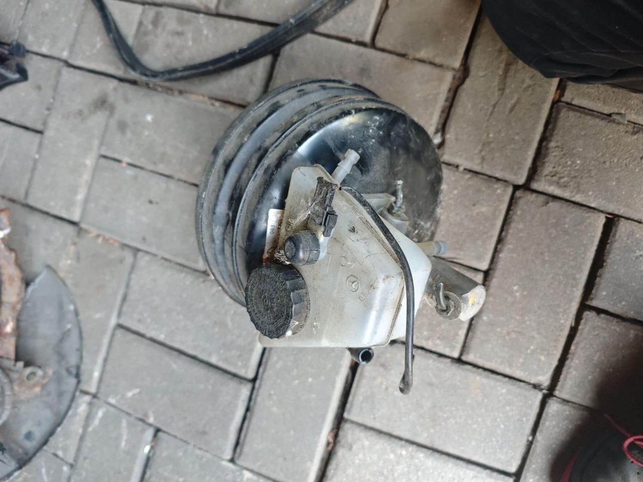 вакуумный усилитель тормозов Mercedes-Benz S-Класс W140/C140 W140 1993, 3.2 л., бензин, АКПП, темно серый, седан, задний привод, правый руль - фото №1