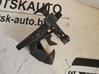 захватный крюк капота Mercedes-Benz S-Класс W220 2002, 3.2 л., дизель, АКПП, серебристый металлик, седан, задний привод