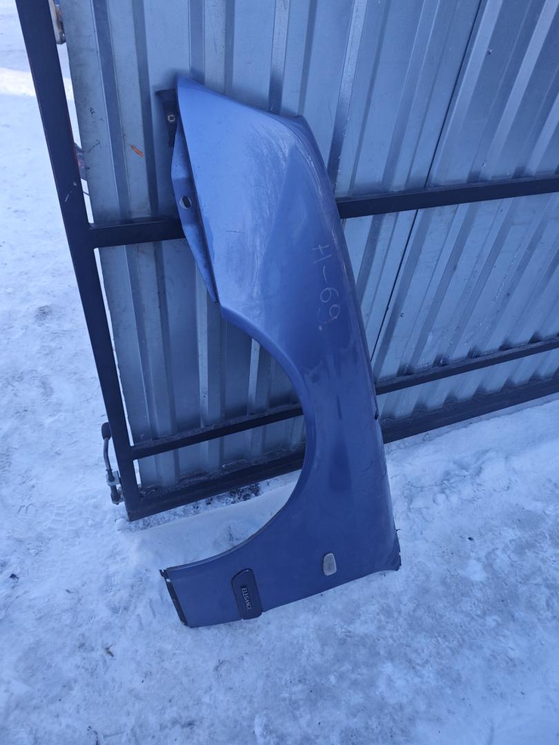 крыло переднее левое Mercedes-Benz CLK-Класс W208/A208 A208 1998, 2.0 л., бензин, 5МКПП, синий, купе, задний привод - фото №1