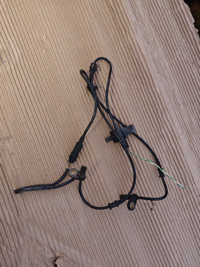 датчик ABS Mercedes-Benz E-Класс W211/S211 S211 2005, 2.6 л., бензин, АКПП, серебристый металлик, универсал - фото №1