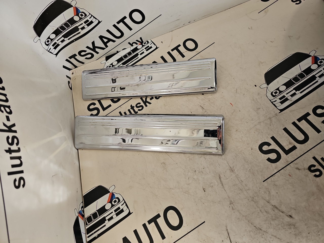 накладка на порог Mercedes-Benz S-Класс W220 2002, 3.2 л., дизель, АКПП, серебристый металлик, седан, задний привод - фото №1