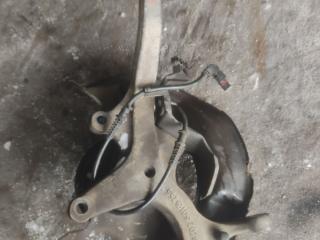 кулак поворотный правый Mercedes-Benz C-Класс W202/S202 [рестайлинг] W202 1999, 2.2 л., дизель, АКПП, серебристый металлик, седан