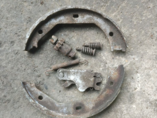 механизм стояночного тормоза (ручника) BMW 5 серия E39 [рестайлинг] E39 2002, 2.5 л., дизель, АКПП, серебристый металлик, универсал