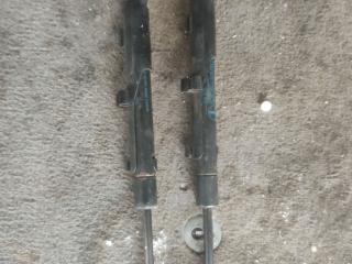 амортизатор капота BMW 7 серия E38 [рестайлинг] E38 2000, 2.8 л., бензин, АКПП, серебристый металлик, седан, задний привод, правый руль