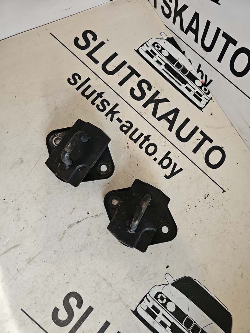 замок капота Mercedes-Benz S-Класс W220 2002, 3.2 л., дизель, АКПП, серебристый металлик, седан, задний привод - фото №1