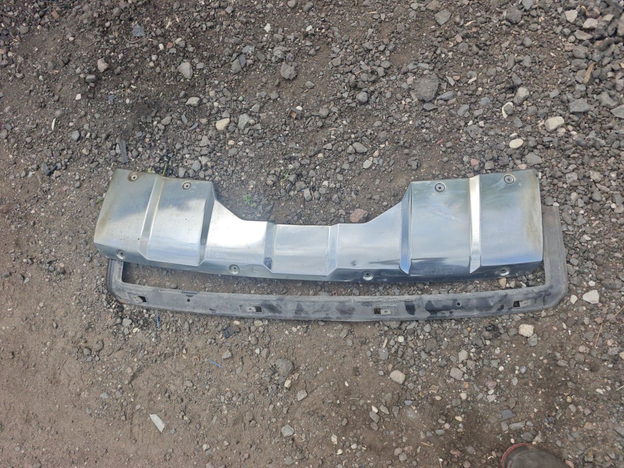 юбка бампера нижняя Mercedes-Benz GL-Класс X164 2008, 3.0 л., дизель, АКПП, черный, внедорожник 5 дв., полный привод, правый руль - фото №1
