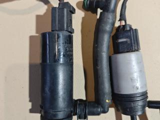 насос (моторчик) омывателя стекла BMW 7 серия E65/E66/E67 [рестайлинг] E65 2006, 4.8 л., бензин, АКПП, светло синий, седан, задний привод, правый руль