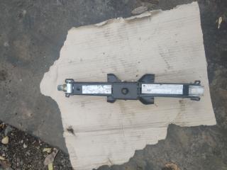 домкрат Renault