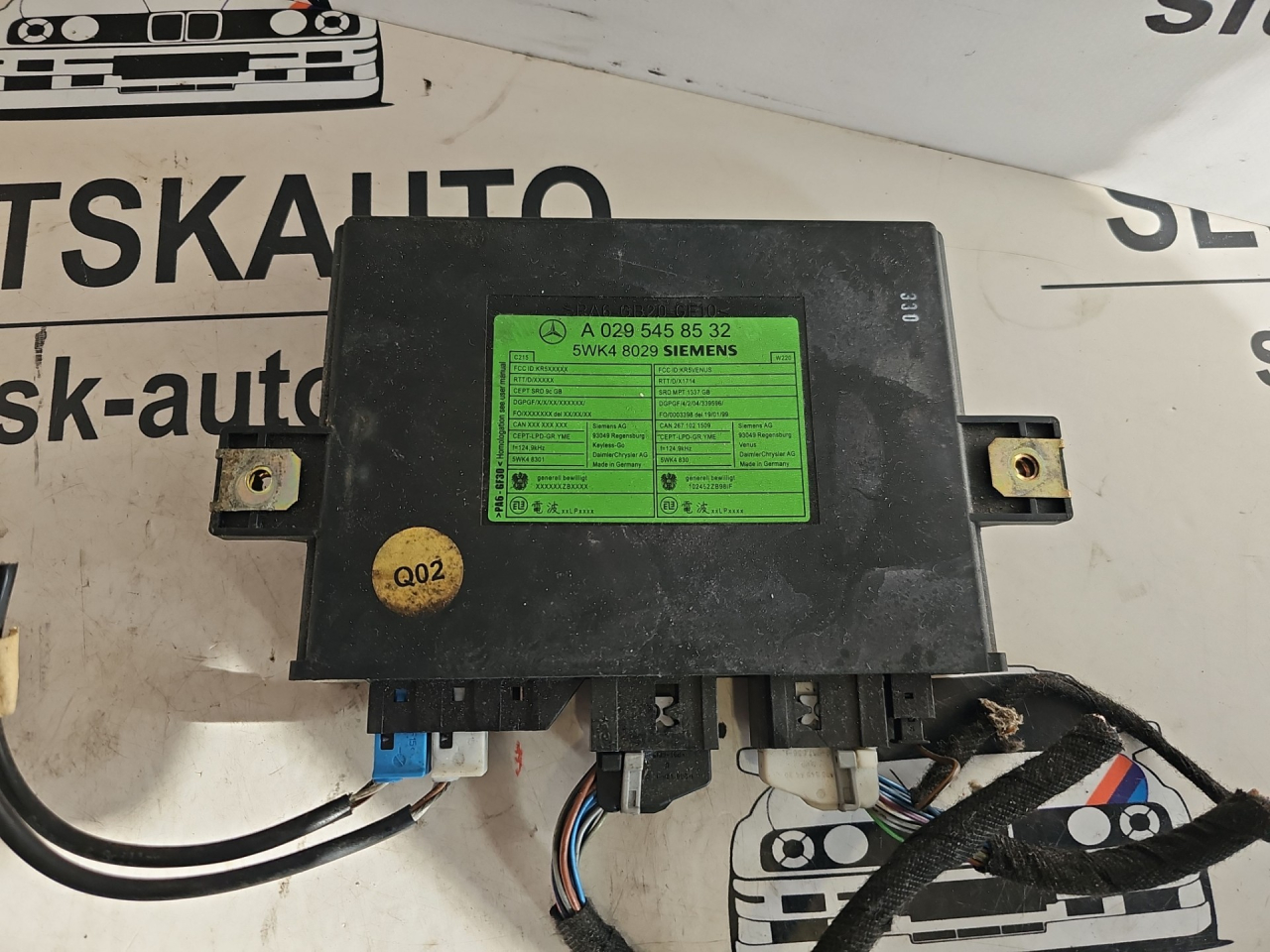 блок управления центральным замком Mercedes-Benz S-Класс W220 2002, 3.2 л., дизель, АКПП, серебристый металлик, седан, задний привод - фото №1