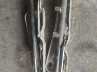 петля крышки багажника BMW 7 серия E38 [рестайлинг] E38 2000, 2.8 л., бензин, АКПП, серебристый металлик, седан, задний привод, правый руль