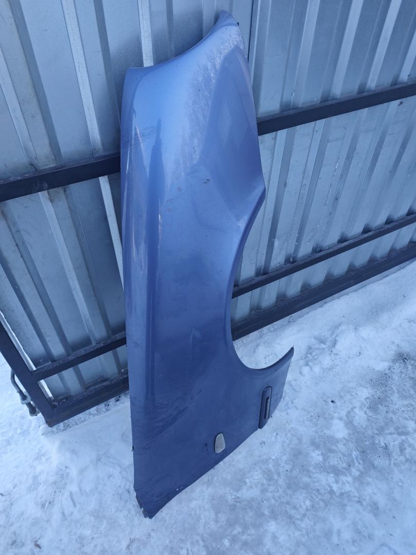 крыло переднее правое Mercedes-Benz CLK-Класс W208/A208 A208 1998, 2.0 л., бензин, 5МКПП, синий, купе, задний привод - фото №1