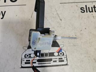 активатор замка крышки топливного бака Mercedes-Benz C-Класс W203/S203/CL203 2003, 2.7 л., дизель, АКПП, серебристый металлик, универсал, задний привод