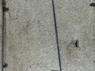 держатель капота Toyota Auris 1 поколение (2006 - 2009)