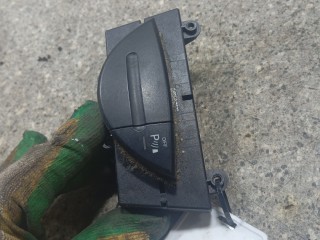 Кнопка парктроника Mercedes-Benz E-Класс W211/S211 [рестайлинг] (2006 - 2009), 3.0 л., CDi, OM 642.920, дизель, АКПП, 2118216958